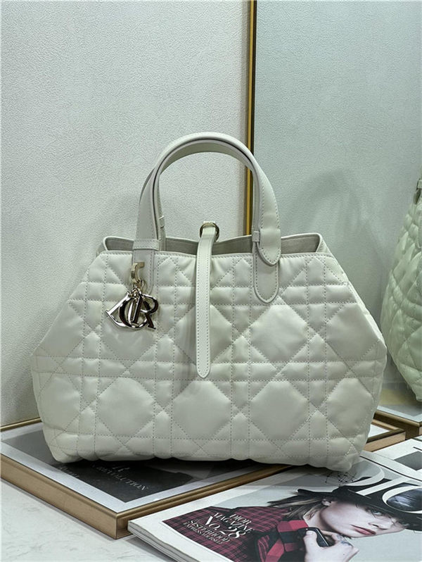 MEDIUM DIOR TOUJOURS BAG Macrocannage Calfskin Latte High