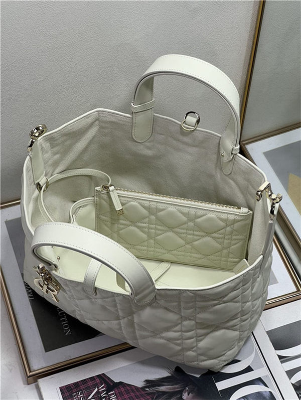 DIOR TOUJOURS BAG MEDIUM Macrocannage Calfskin Latte High