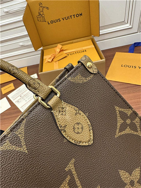 Louis Vuitton ONTHEGO PM Monogram and Monogram Reverse coated canvas M46373 Top