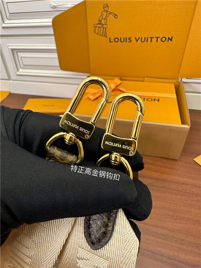 Louis Vuitton ONTHEGO East West Giant Monogram and Monogram Reverse M46653 Top