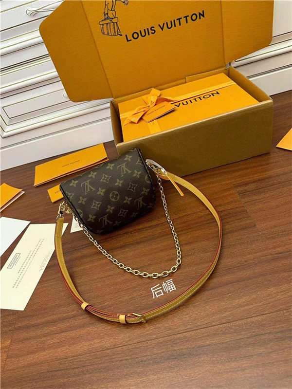 Louis Vuitton Mini Bumbag Monogram coated canvas M82335 Top