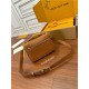 Louis Vuitton Oxford Lockme Grained calf leather M22952 Top