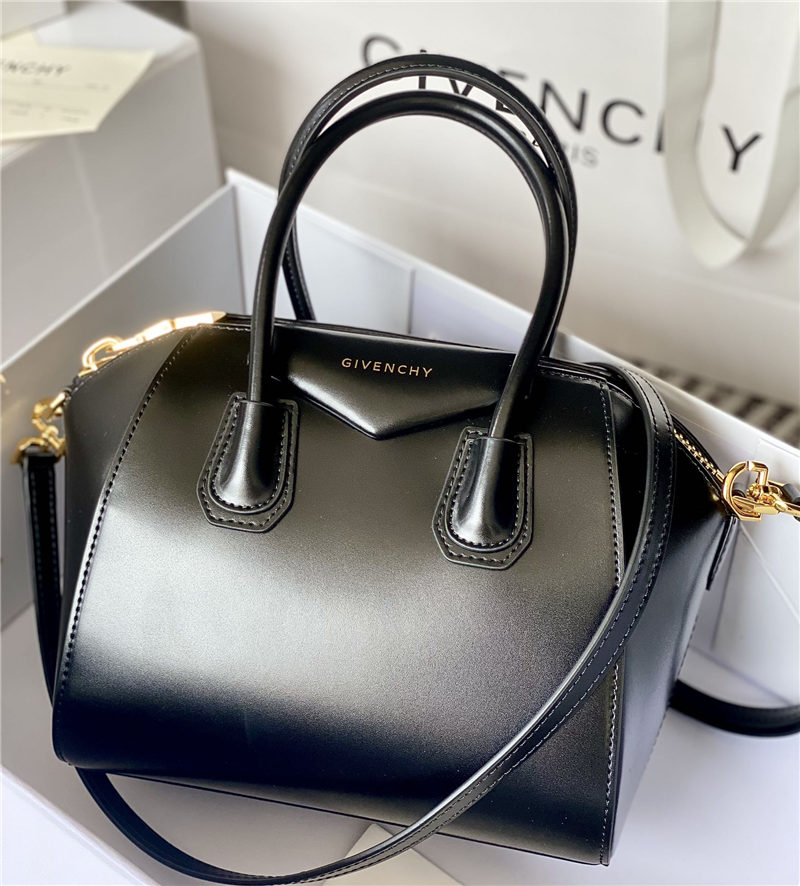 Givenchy MINI ANTIGONA BAGE IN SMOOTH BOX LEATHER Top