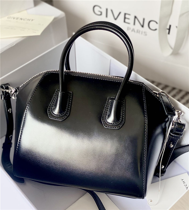 Givenchy MINI ANTIGONA BAGE IN SMOOTH BOX LEATHER Top