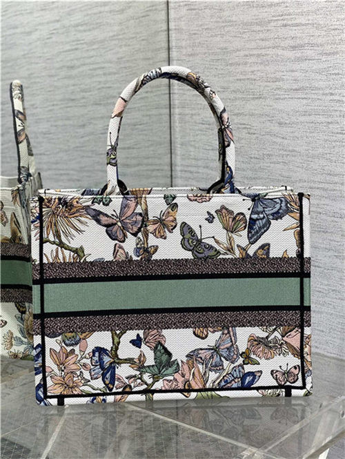 MEDIUM Dior BOOK TOTE Toile de Jouy Mexico Embroidery Green High