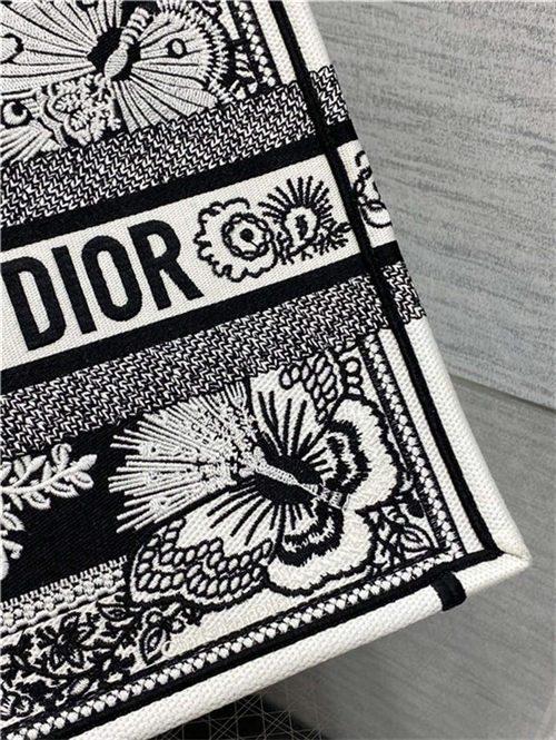 MEDIUM Dior BOOK TOTE Butterfly Bandana Embroidery Black High