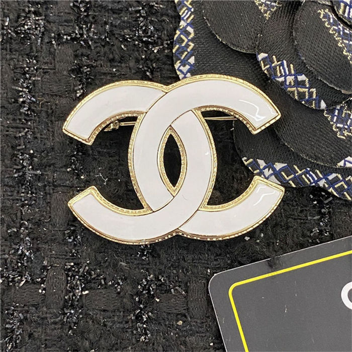 Chanel BROOCH 13586