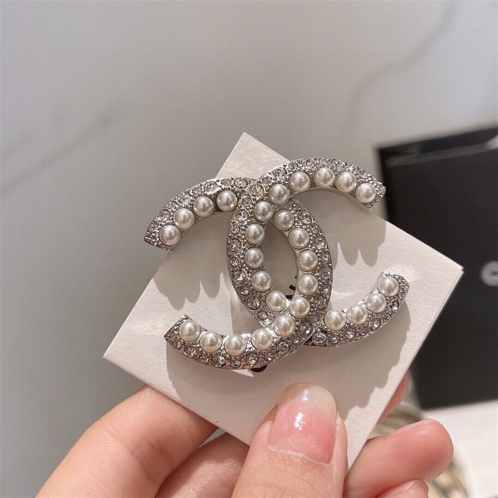 Chanel BROOCH 13586