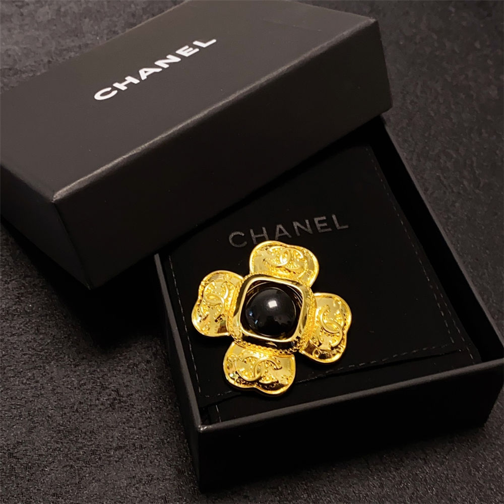 Chanel BROOCH 13587