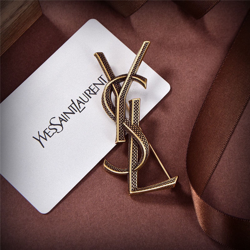 YSL BROOCH 13591