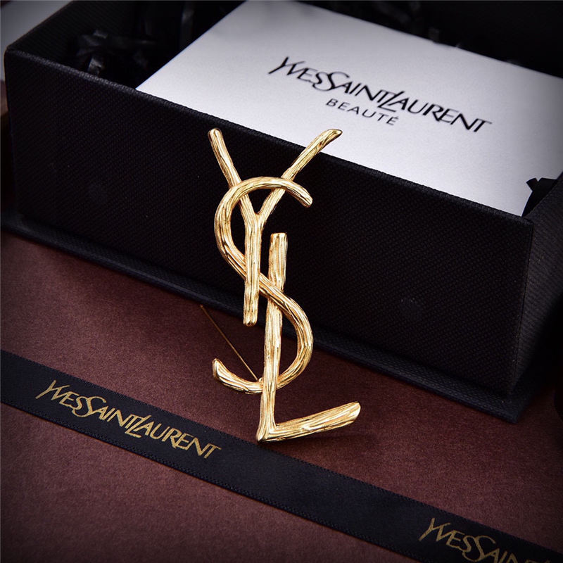 YSL BROOCH 13592