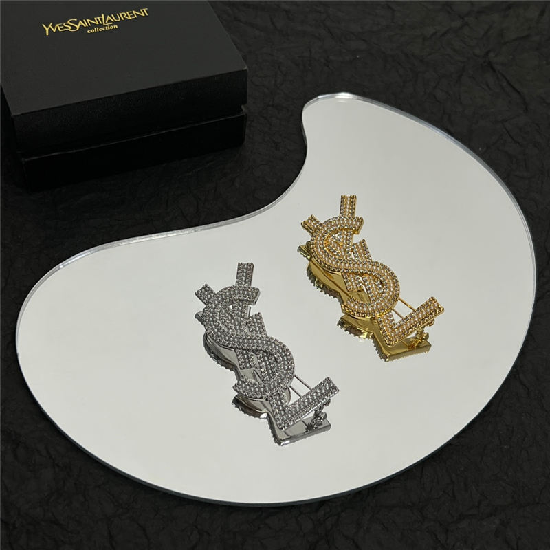 YSL BROOCH 13596