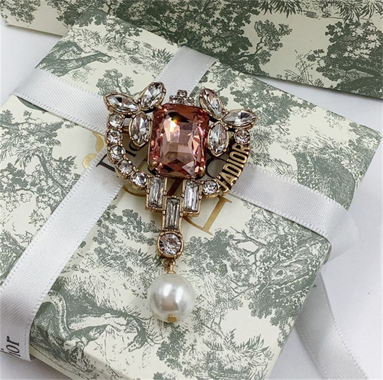 DIOR BROOCH 13607