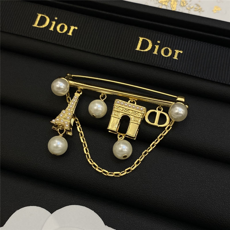 DIOR BROOCH 13608