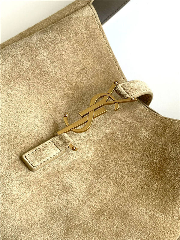 LE 5 À 7 SUPPLE SMALL HOBO BAG SUEDE High