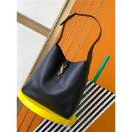 LE 5 À 7 SUPPLE LARGE HOBO BAG LEATHER High