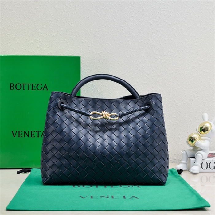 Medium Andiamo Top handle bag Navy High