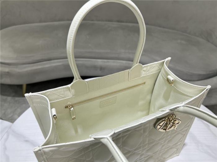 MEDIUM Dior BOOK TOTE Macrocannage Calfskin White High