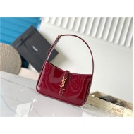 LE 5 À 7 HOBO BAG IN PETENT LEATHER Burgundy High