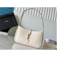 LE 5 À 7 HOBO BAG IN SNAKE Beige High