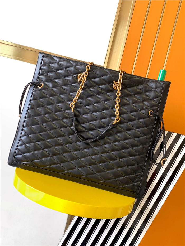 LE POCHON SHOPPING BAG IN QUILTED LAMBSKIN High