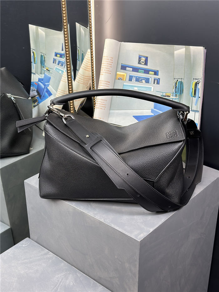 Large Puzzle bag in grained calfskin Black High