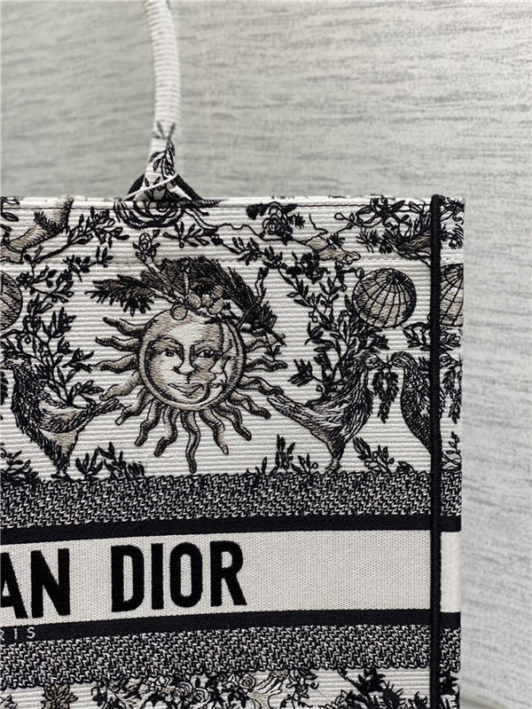 LARGE Dior BOOK TOTE Toile de Jouy Soleil Embroidery High