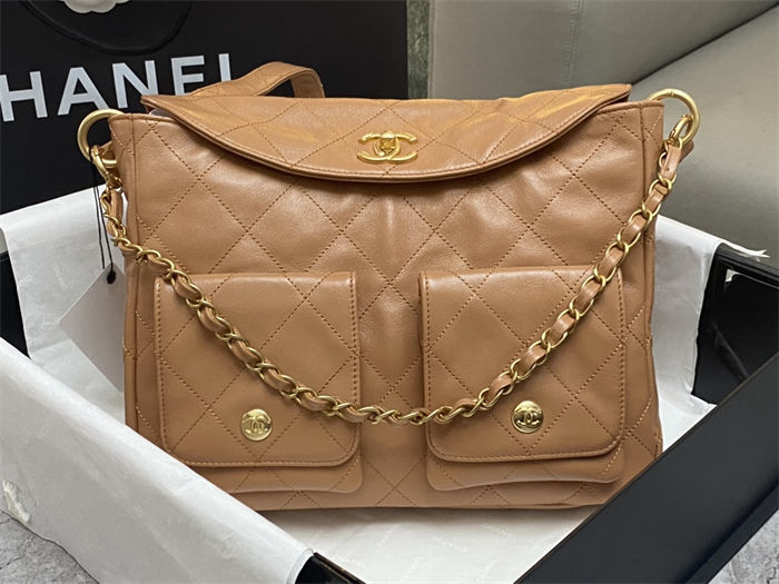 Chanel Large Hobo handbag As4668 Shiny calfskin & gold-tone metal Caramel High