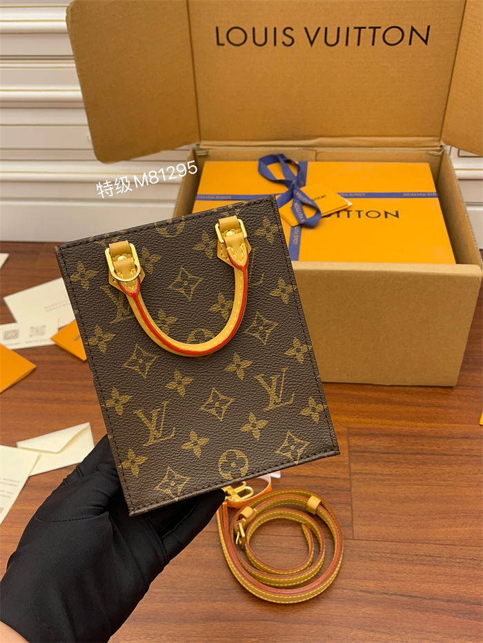 Louis Vuitton PETIT SAC PLAT Monogram M81295 Top