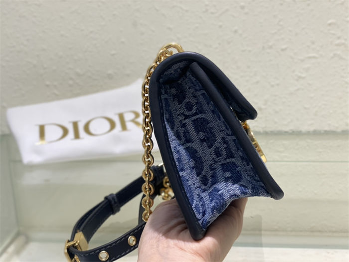 30 MONTAIGNE EAST-WEST BAG WITH CHAIN Dior Oblique Jacquard Blue Denim High