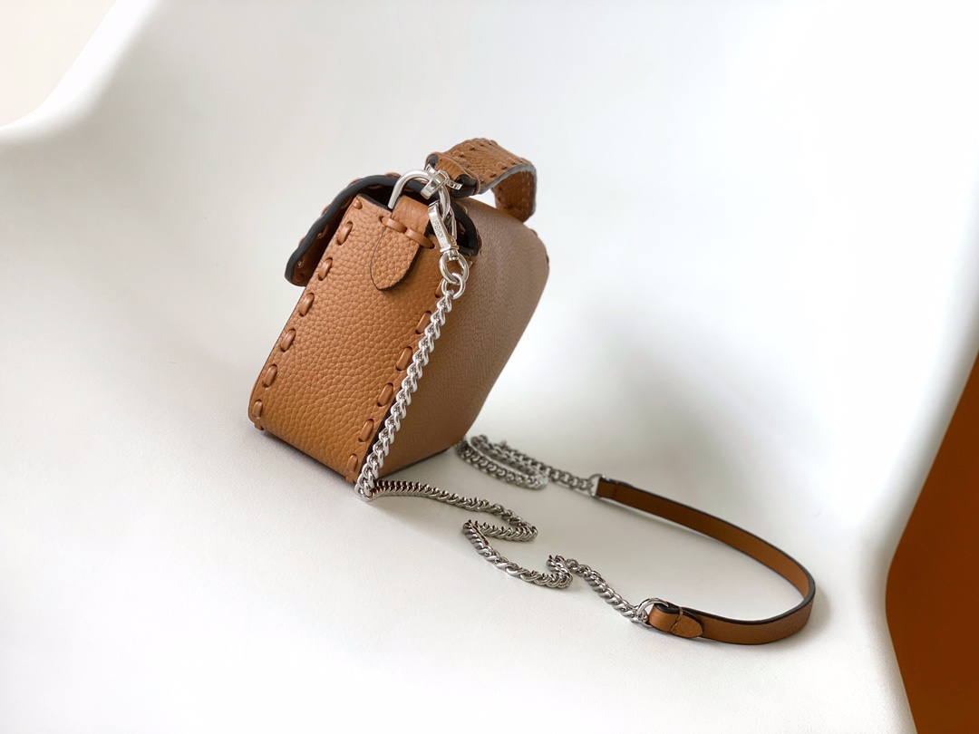 MINI BAGUETTE Selleria bag with 309 hand-sewn topstitches Brown High