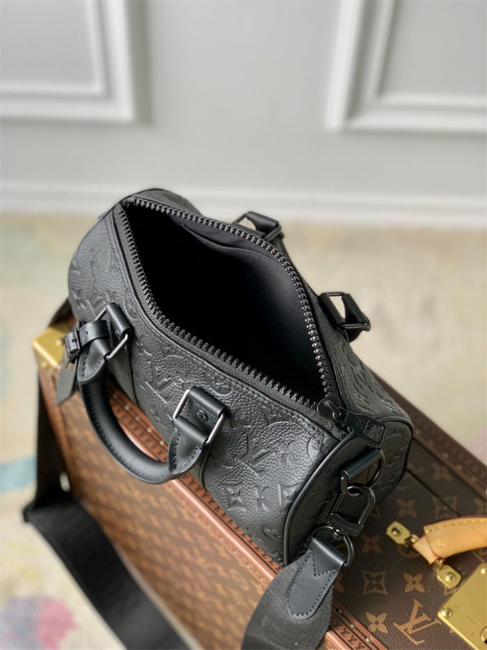 Louis Vuitton Keepall Bandoulière 25 Taurillon Monogram M20900 High