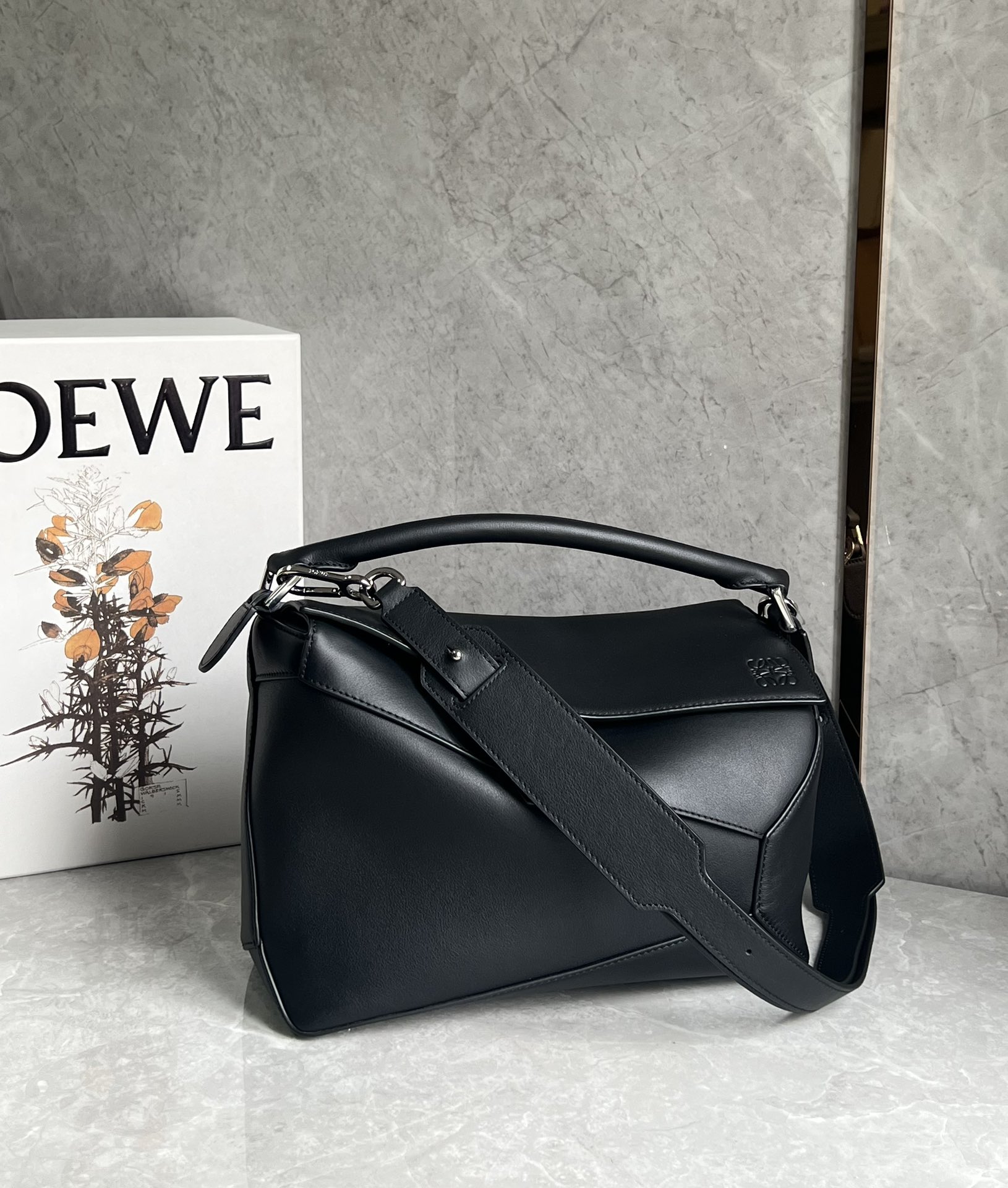 Puzzle bag 29cm in classic calfskin Black High