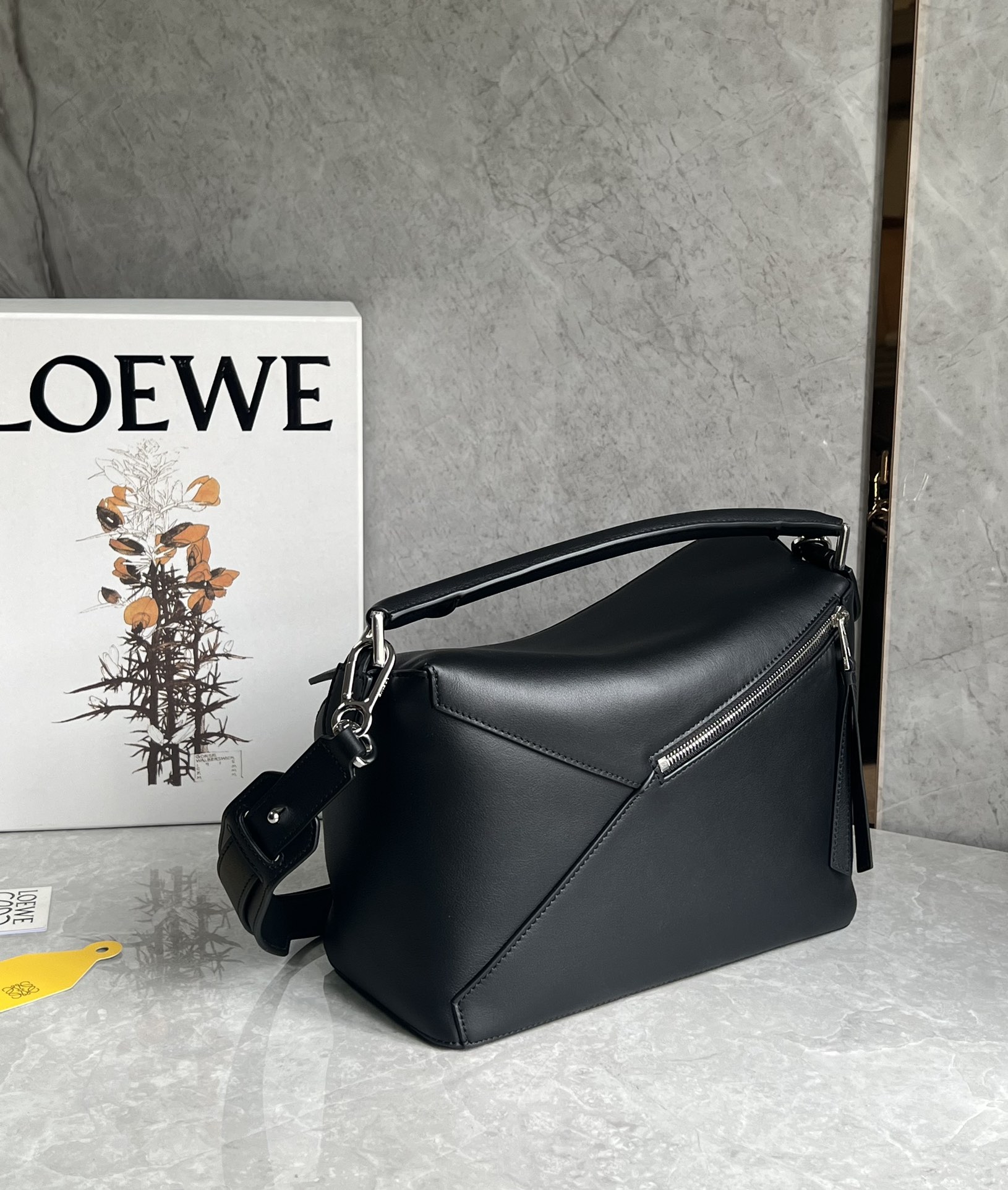 Puzzle bag 29cm in classic calfskin Black High