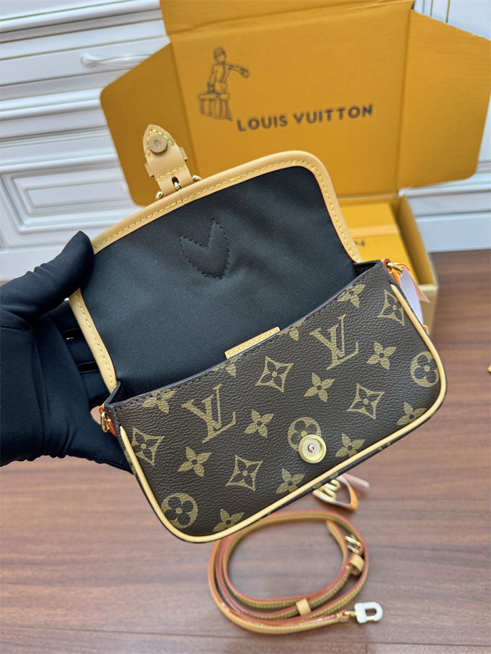 Louis Vuitton Nano Diane Monogram coated canvas M83298 Top