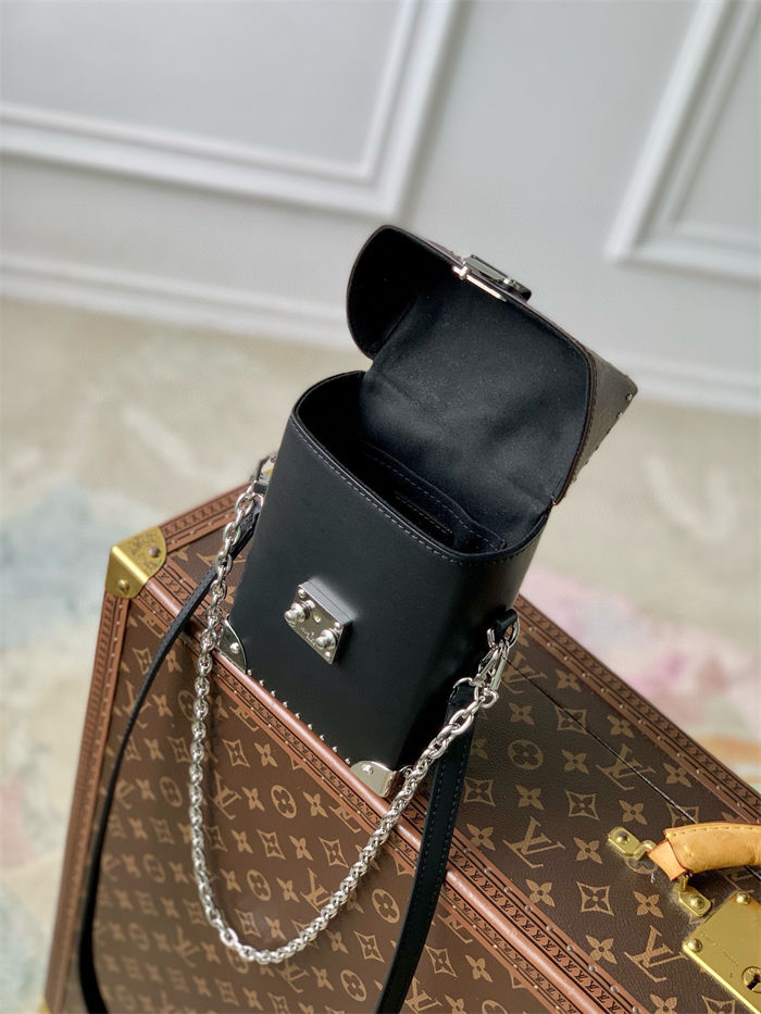 Louis Vuitton Camera Box Monogram and Calfskin M12362 High