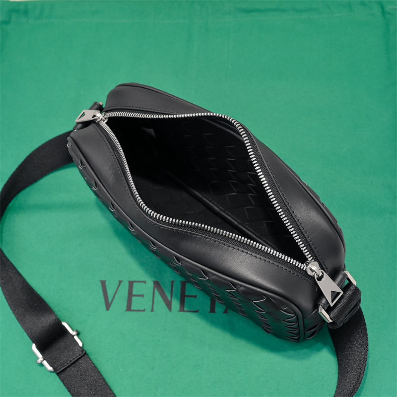 BV Intrecciato Camera Bag Small Black High