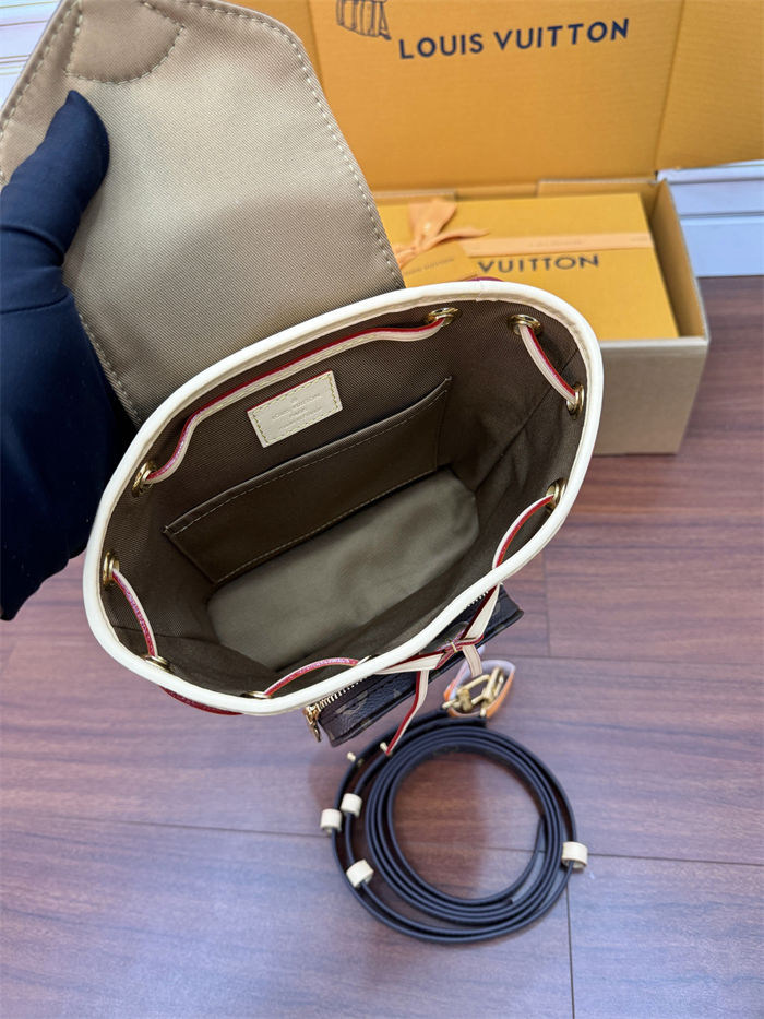 Louis Vuitton Montsouris Mini Monogram M11199 Top