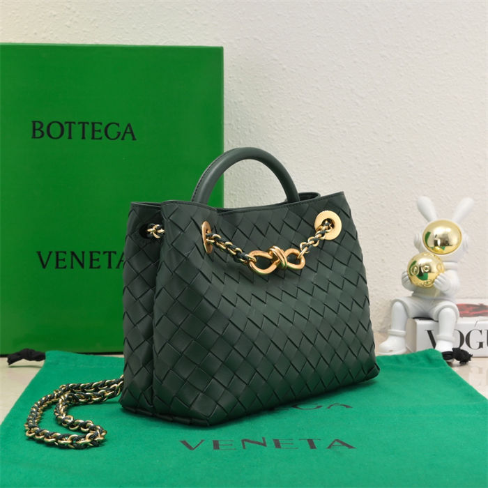 Small Andiamo Chain Top handle bag High