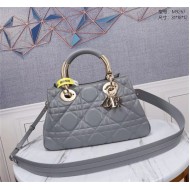 LADY 95.22 MEDIUM BAG Cannage Calfskin Grey High