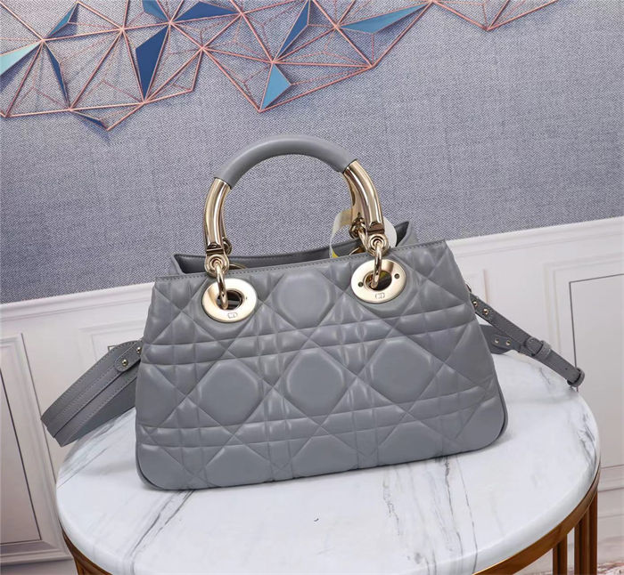 LADY 95.22 MEDIUM BAG Cannage Calfskin Grey High