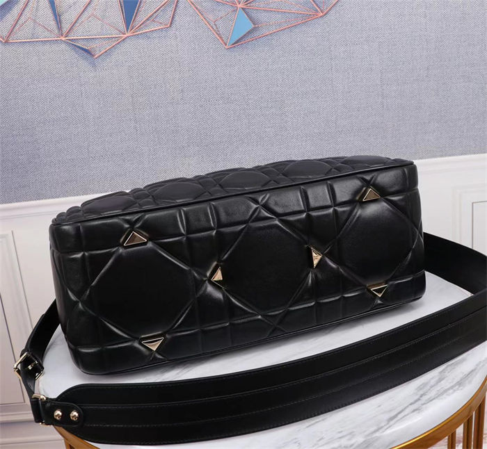 LADY 95.22 LARGE BAG Cannage Calfskin Black High