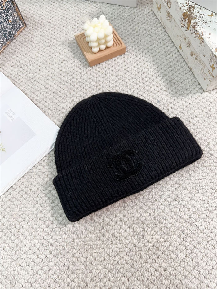 Chanel beanie Black