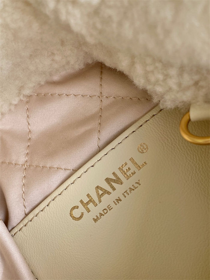 Chanel 22 MINI HANDBAG Shearling Lambskin & Gold-Tone Metal AS3980 High