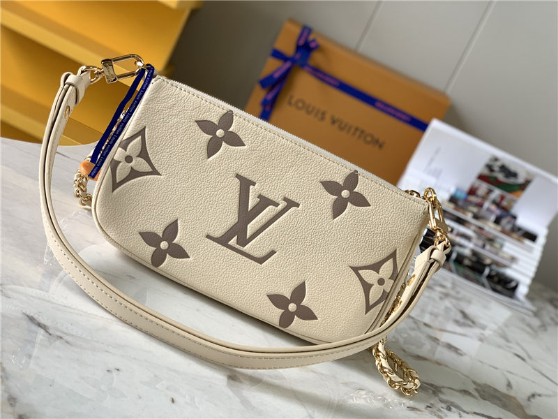 Louis Vuitton MULTI POCHETTE ACCESSOIRES Embossed supple grained cowhide leather M45777 High