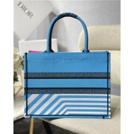 MEDIUM Dior BOOK TOTE D-Jungle Pop Embroidery Blue/Pink High