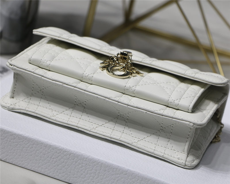 LADY Dior CHAIN POUCH Cannage Lambskin White High