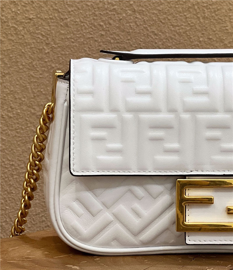 BAGUETTE Chain Midi leather bag White High