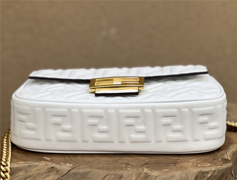 BAGUETTE Chain Midi leather bag White High