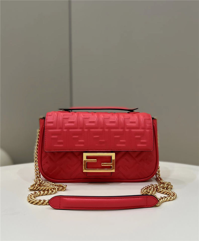 BAGUETTE Chain Midi leather bag Red High